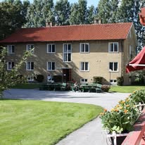 Boka ett bekvämt och prisvänligt boende i Hörby.