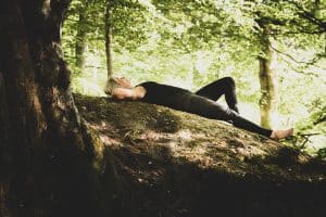 Urban Balance Club tar dig med på en avkopplande stund i naturen.