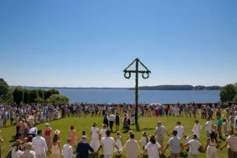 Midsommarfirande på Bosjökloster i Höör