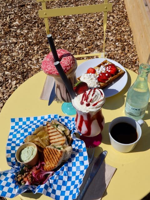 Sweets on the Streets café på Västernäs Handelsträdgård